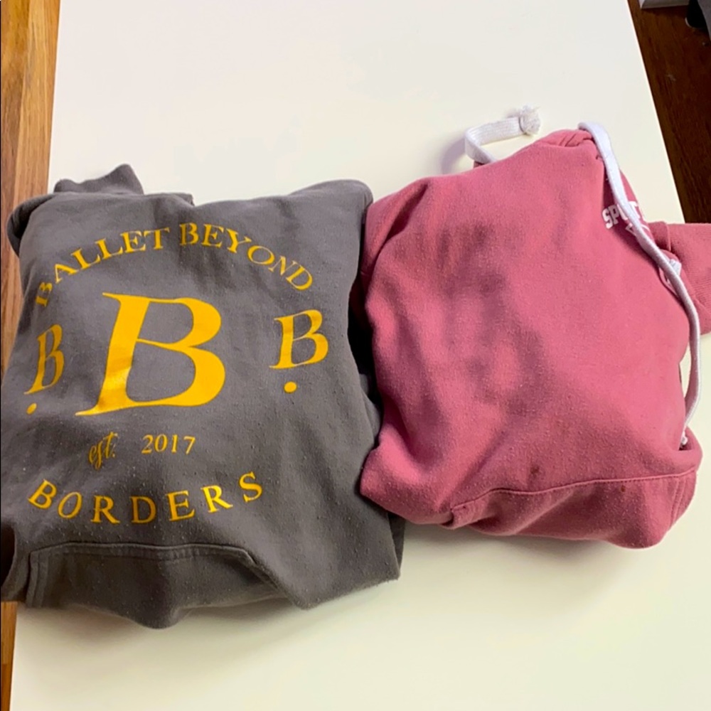 sweatshirt pack